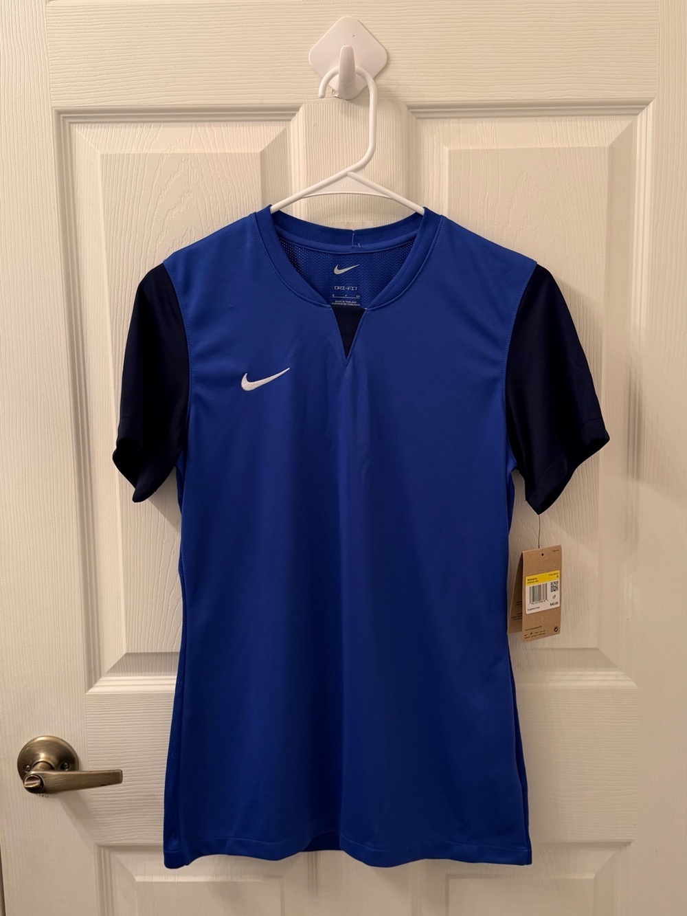 Nike Women’s Royal Blue Dri-FIT Short Sleeve Tee with Navy Sleeves Size Small
